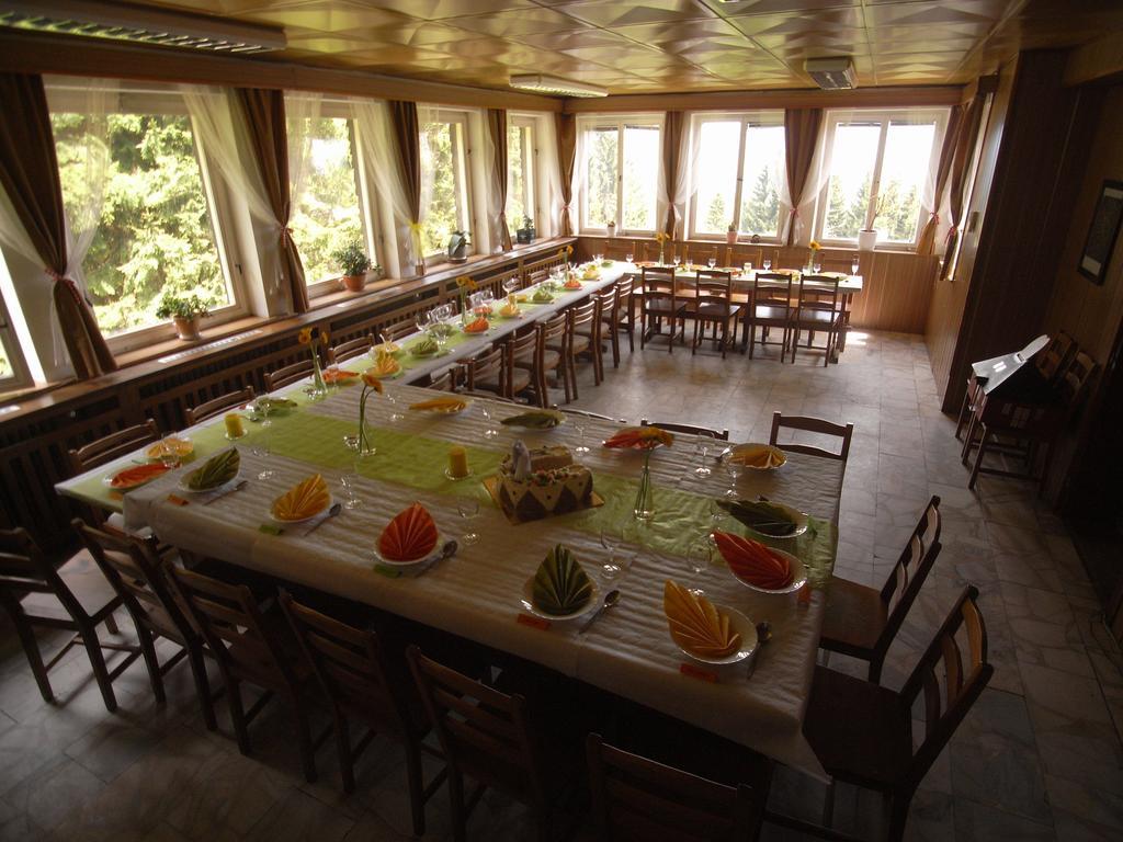 Hôtel Horska Chata Navrsi à Staré Město Extérieur photo