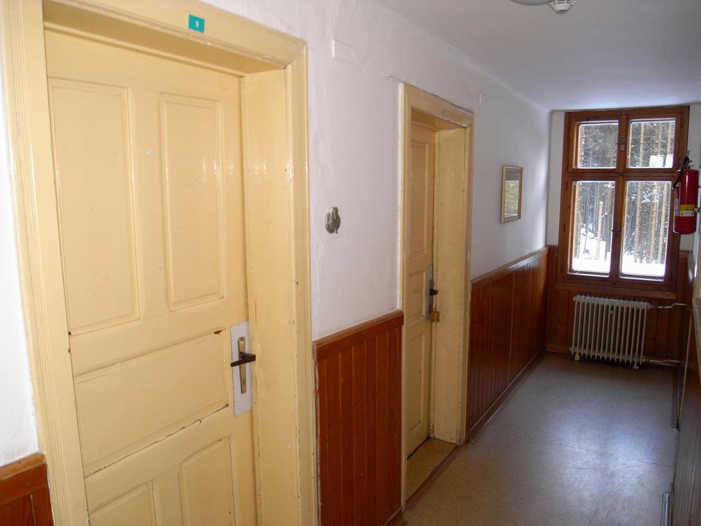 Hôtel Horska Chata Navrsi à Staré Město Extérieur photo